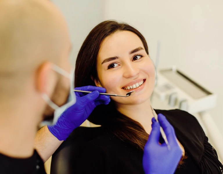 Bonding – Tooth-Colored Therapy
